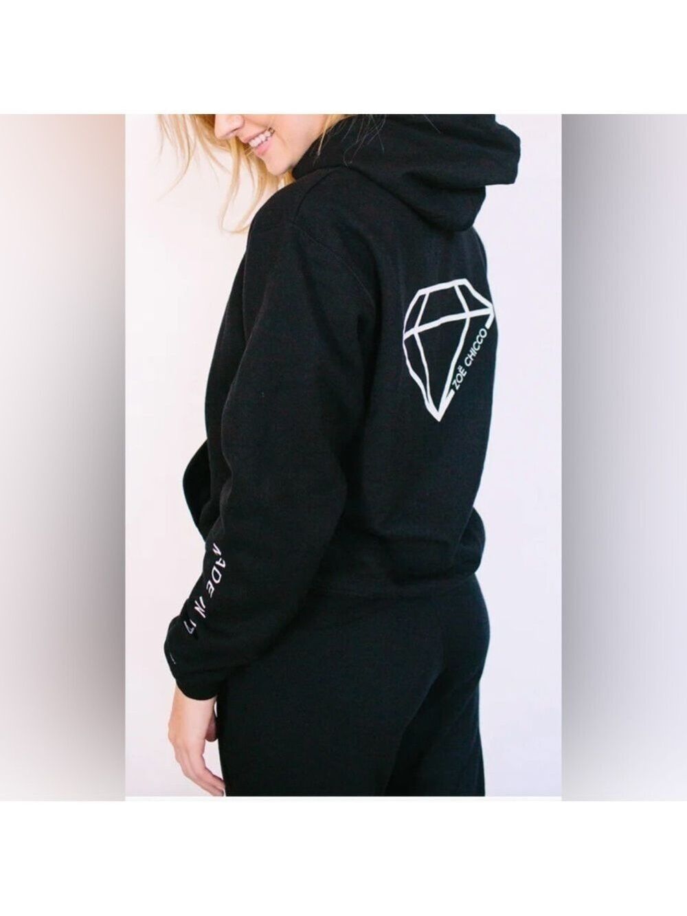 Zoe Chicco Women’s Black Champion Pullover Sweatshirt Hoodie Size: Large